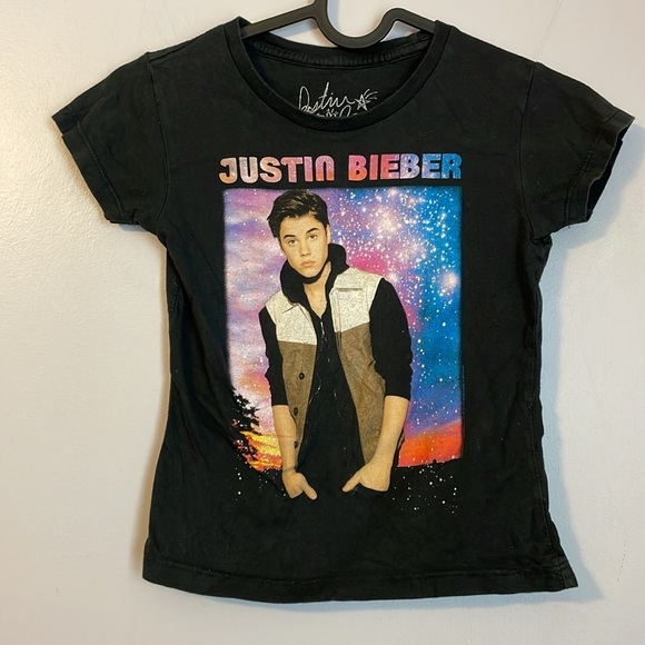 Justin Bieber Graphic Black T-shirt 2012 Girls size S (6/6x) - Picture 1 of 10